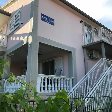 Holiday home Pero